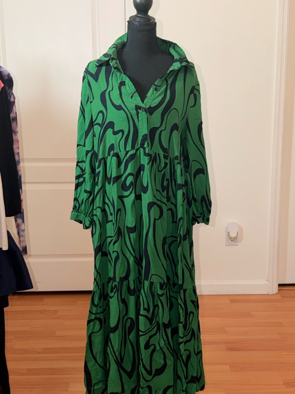 Zara Green & Black Swirl Print Tiered Maxi Shirt Dress Sz L